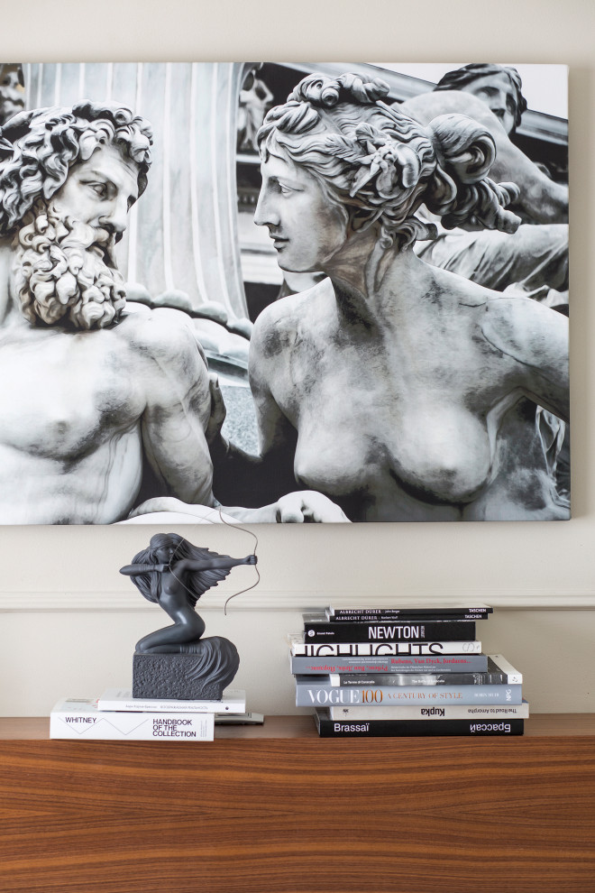 Античный минимализм - квартира на Арбате 85 м2