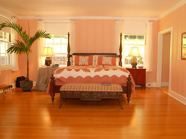 This is an example of a traditional bedroom in Hawaii.