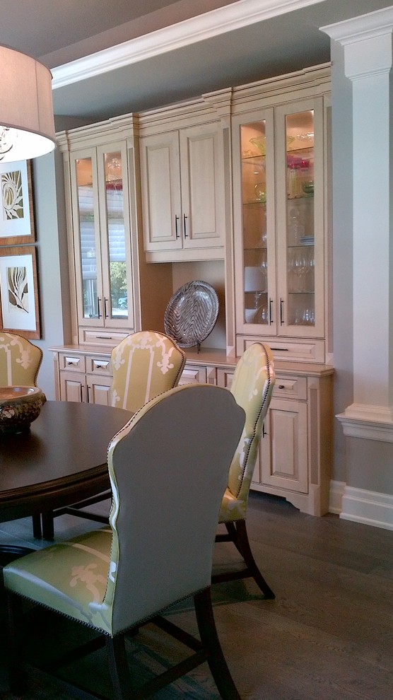 Home design - large transitional medium tone wood floor home design idea in Toronto with gray walls