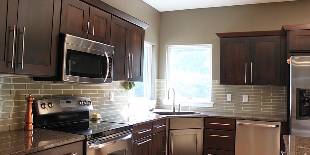 Transitional kitchen photo in Cedar Rapids