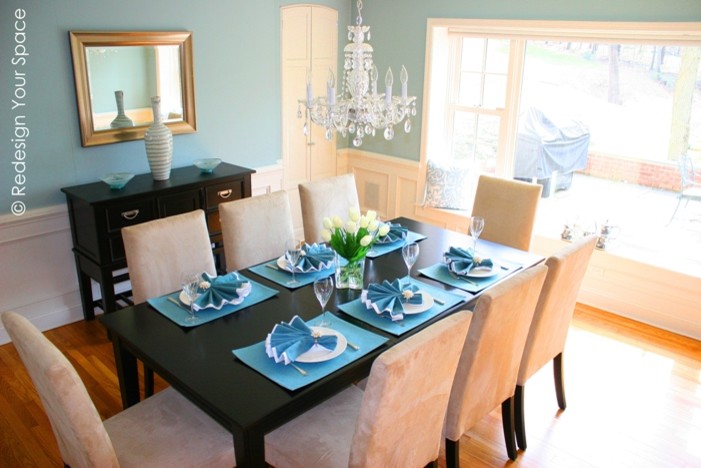 This is an example of a contemporary dining room in Bridgeport.