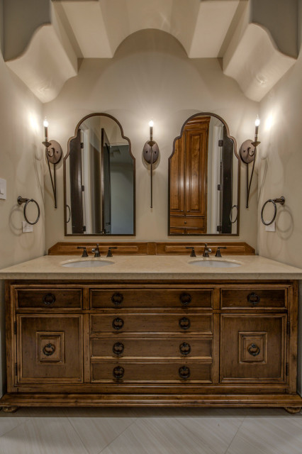 Classic Mediterranean mediterran-badezimmer