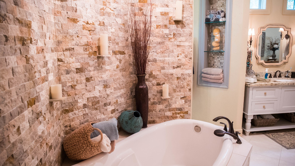 Inspiration for a rustic bathroom remodel in Houston