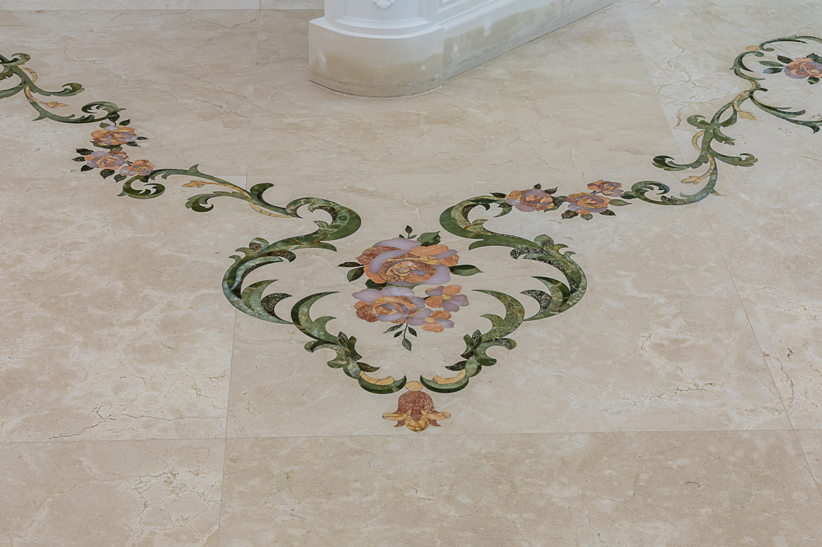 Мраморные полы с мозаикой