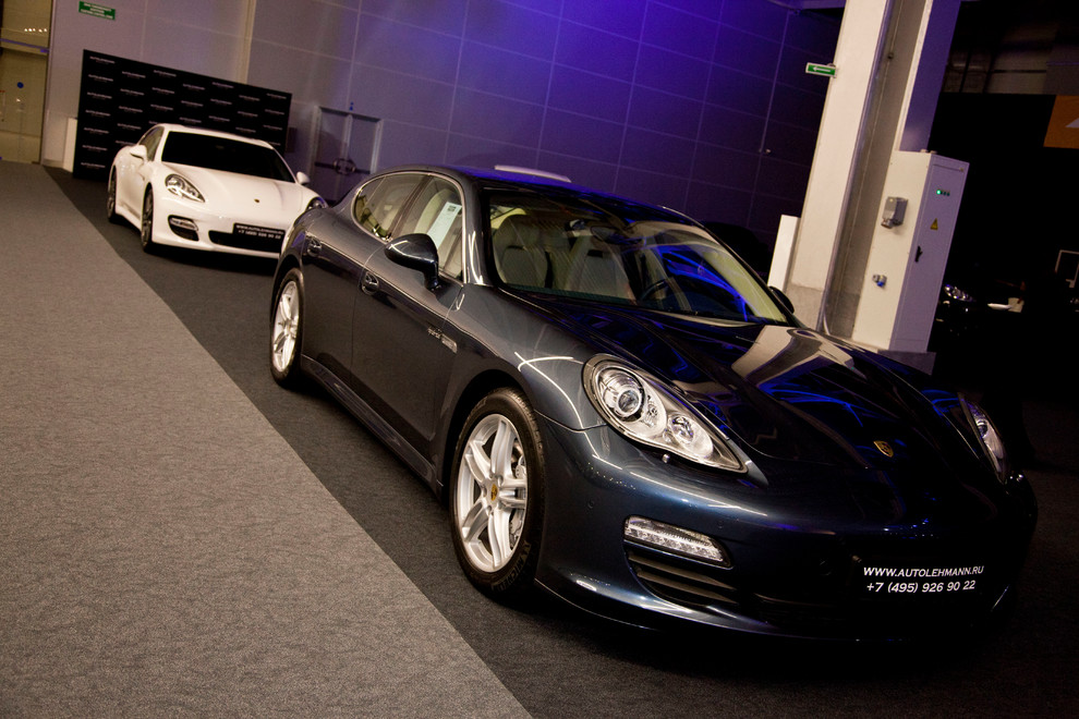 Автосалон Autolehman, Москва.