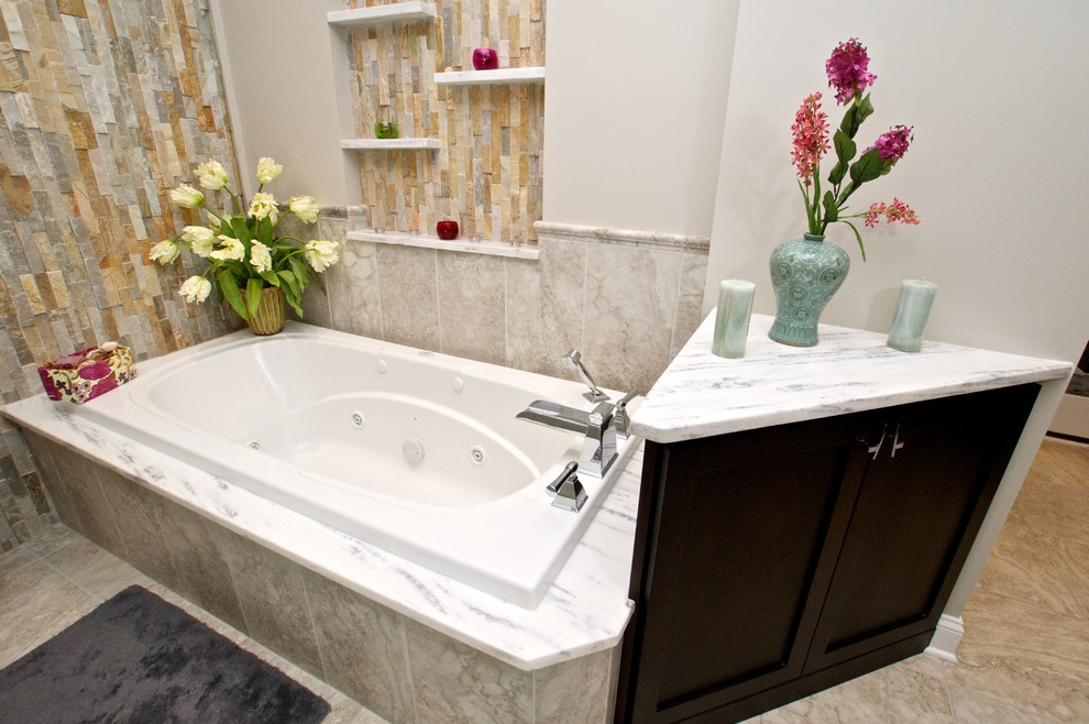 Dor Master Bath