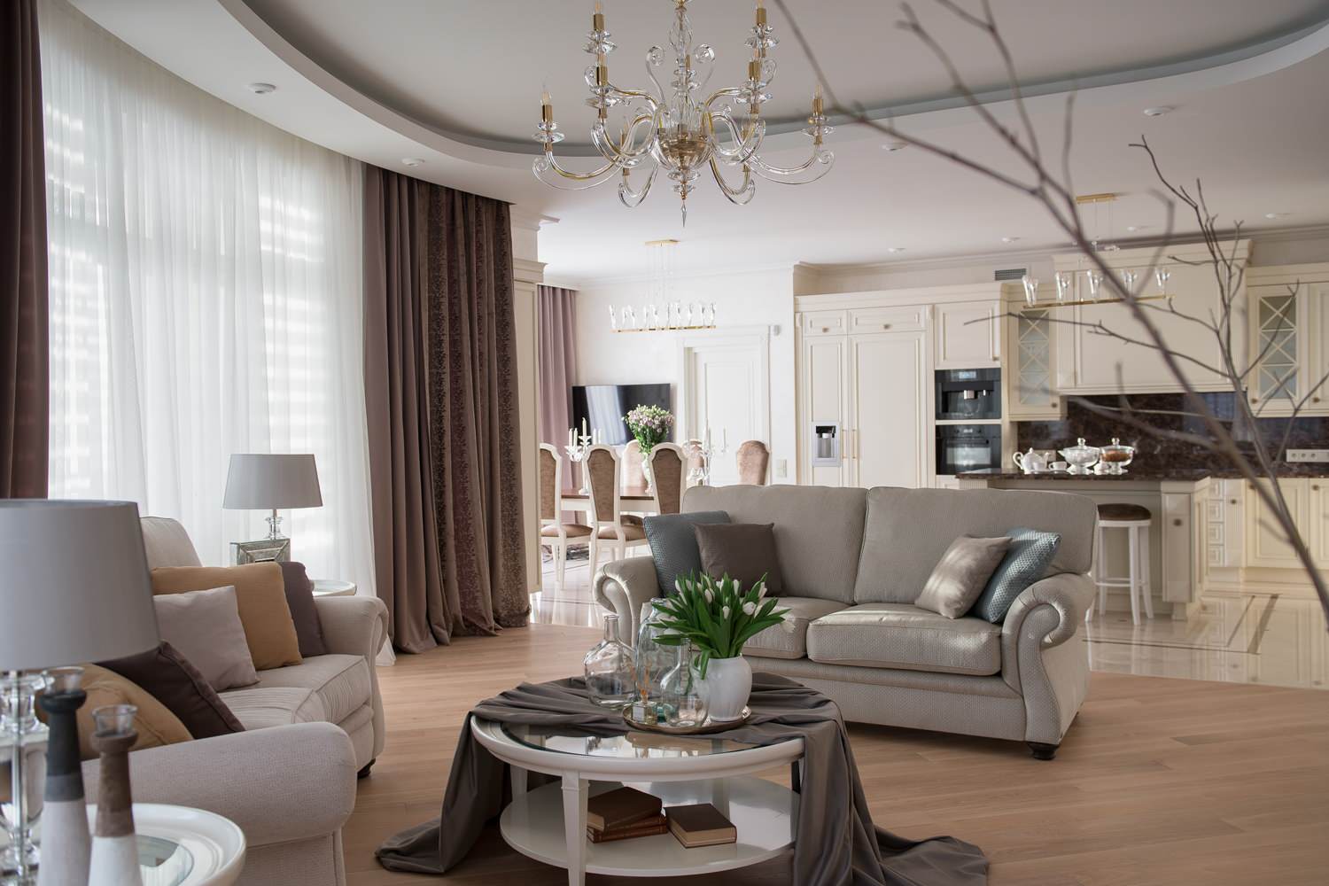 Unica. Классический стиль в современной интерпретации.