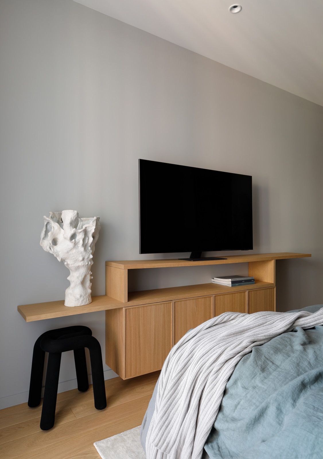 Light midecentury apartment / Квартира с легким флером midcentury