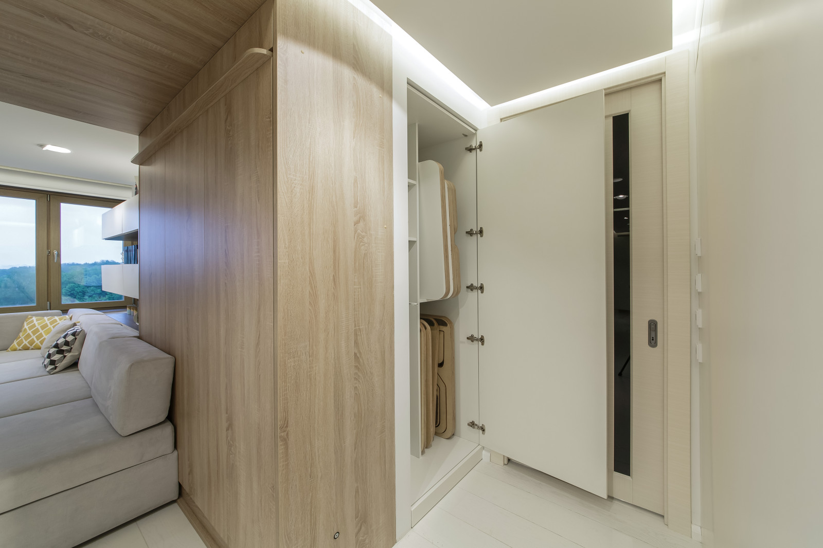 Гостиная с порталом