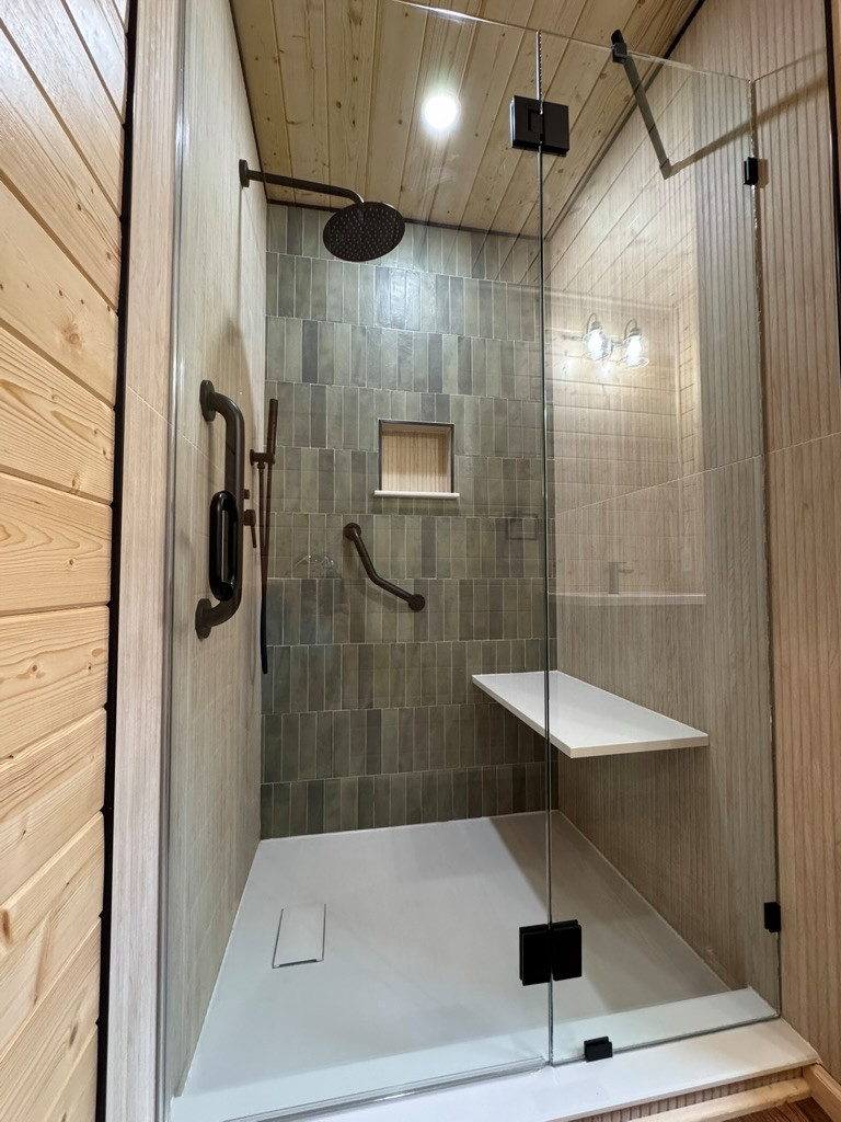 Quibble's Shower
