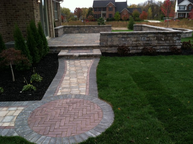 Courtyard contemporary-garden
