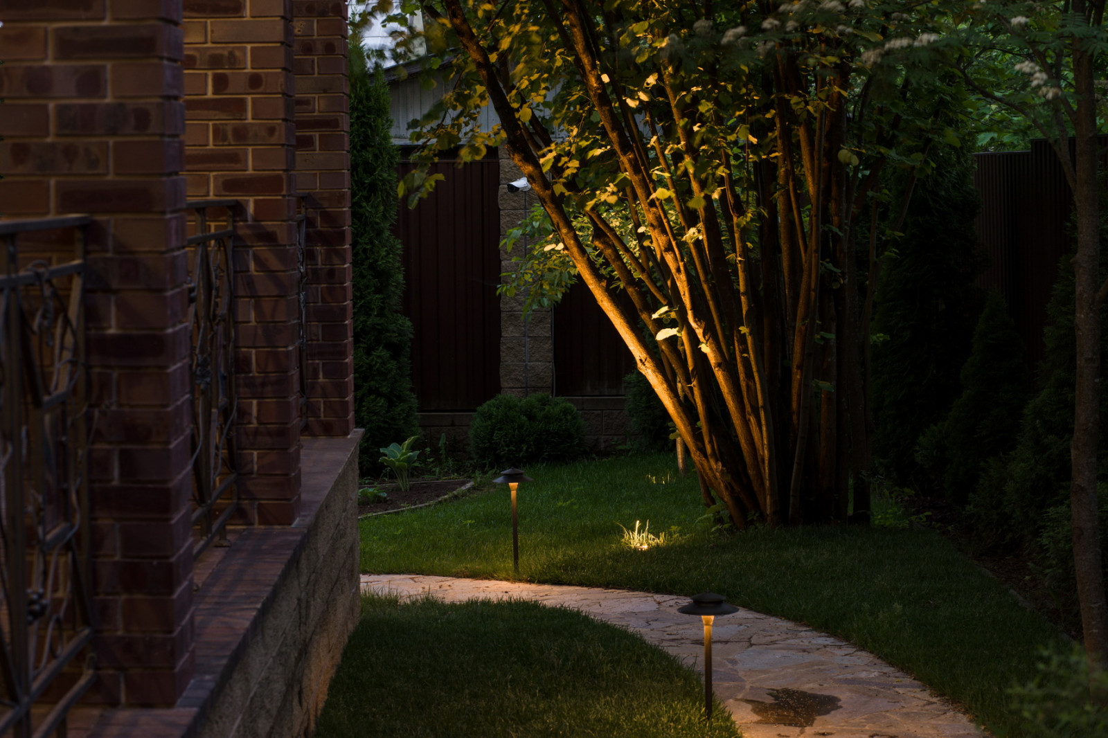 Подсветка дорожки