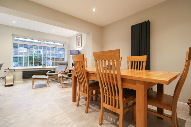 Contemporary Kitchen & Dining Space trendy-koekken
