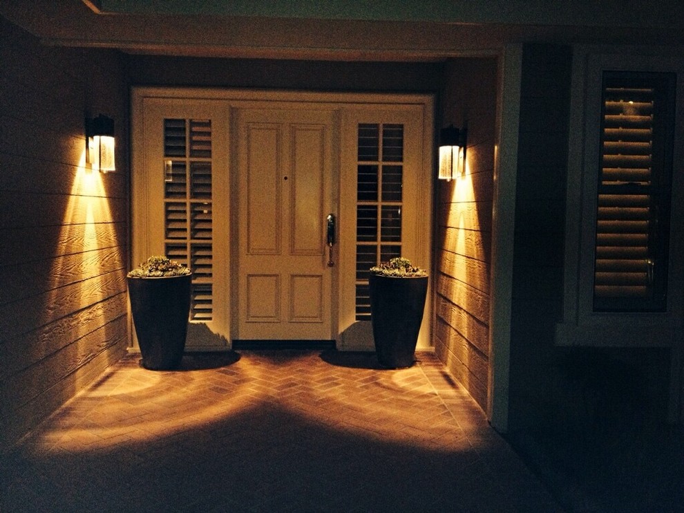 Traditional entryway in Orange County.