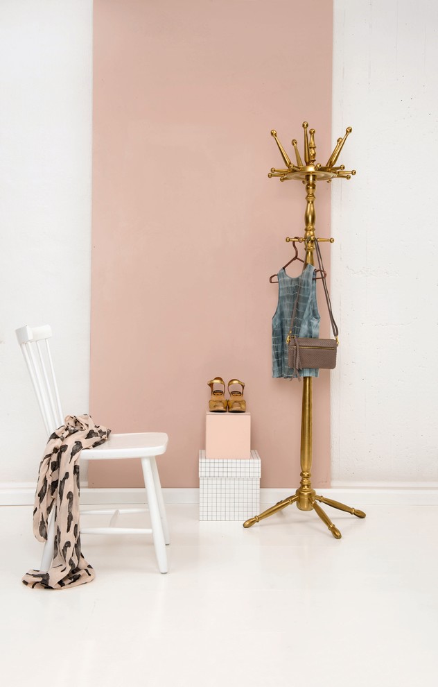 Краски Tikkurila в прихожей