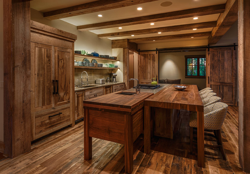 Mountain style kitchen photo in Sacramento