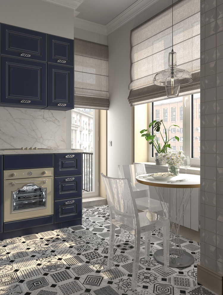 Квартира в сталинском доме на Смоленском бульваре.