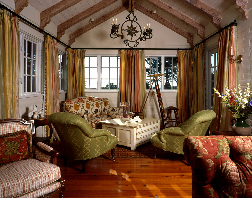 Sunroom - traditional sunroom idea in San Francisco