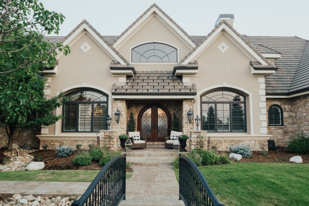 Traditional entrance