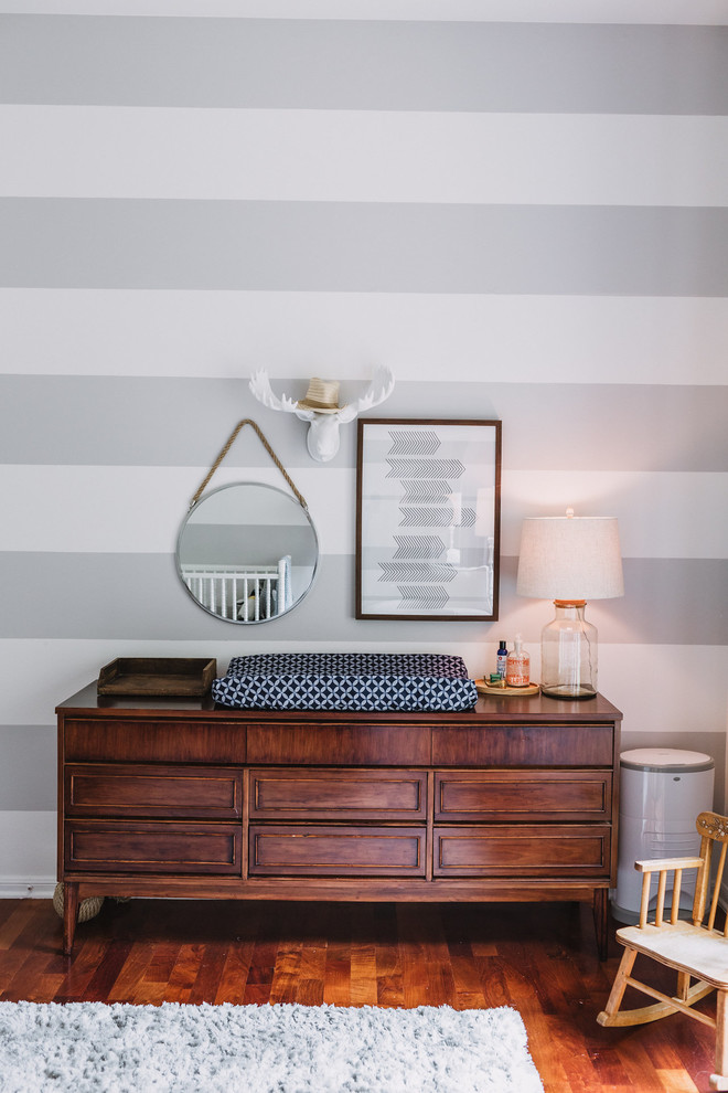 Home design - transitional home design idea in Austin