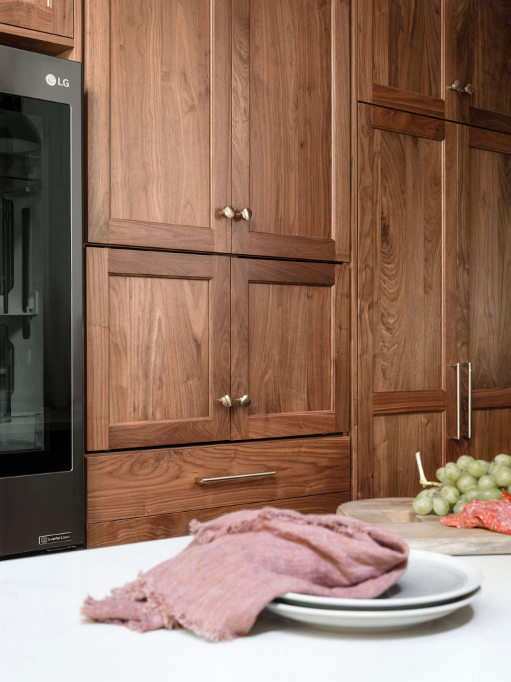 Example of a transitional kitchen design in Atlanta