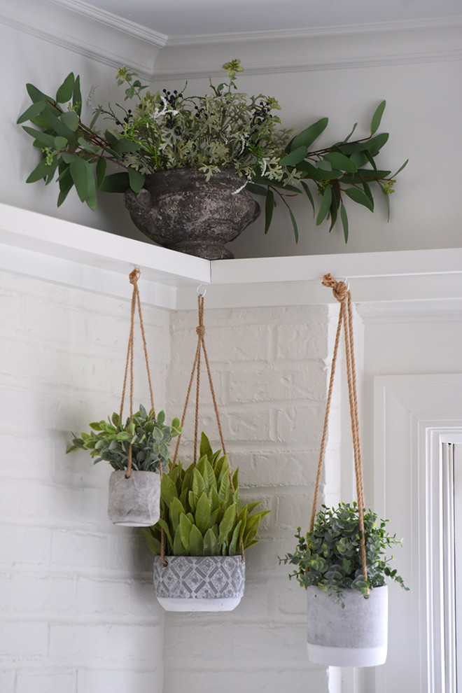 Inspiration for a transitional kitchen remodel in Cincinnati