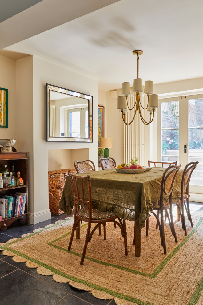 Example of a classic dining room design in London