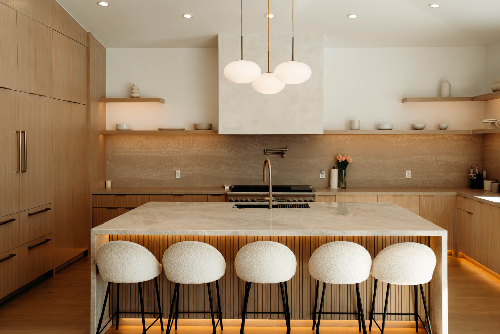 Trendy kitchen photo in Los Angeles