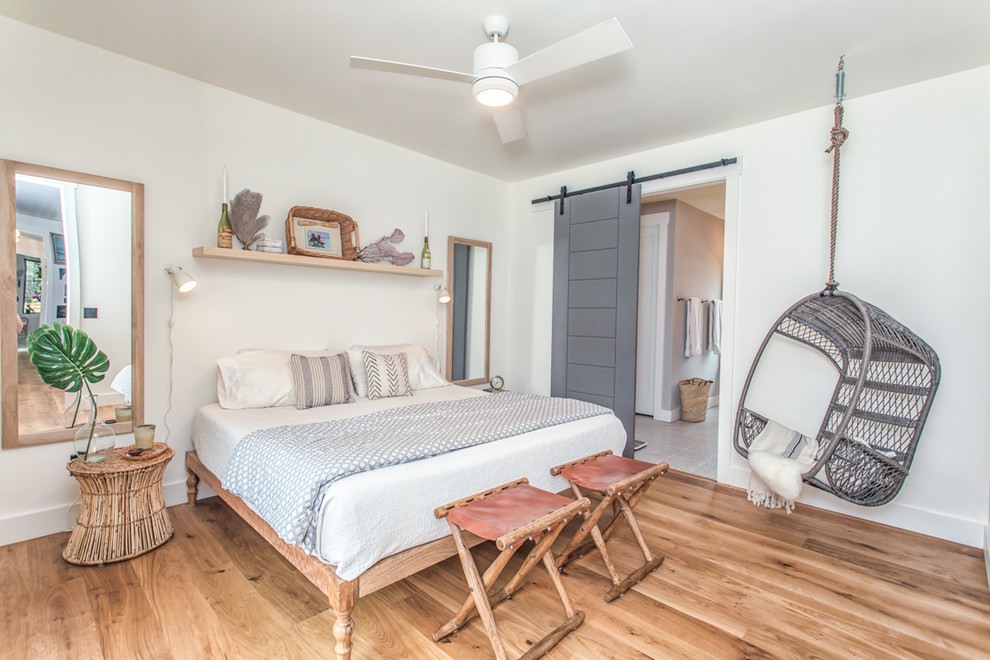 Farmhouse bedroom photo in Other