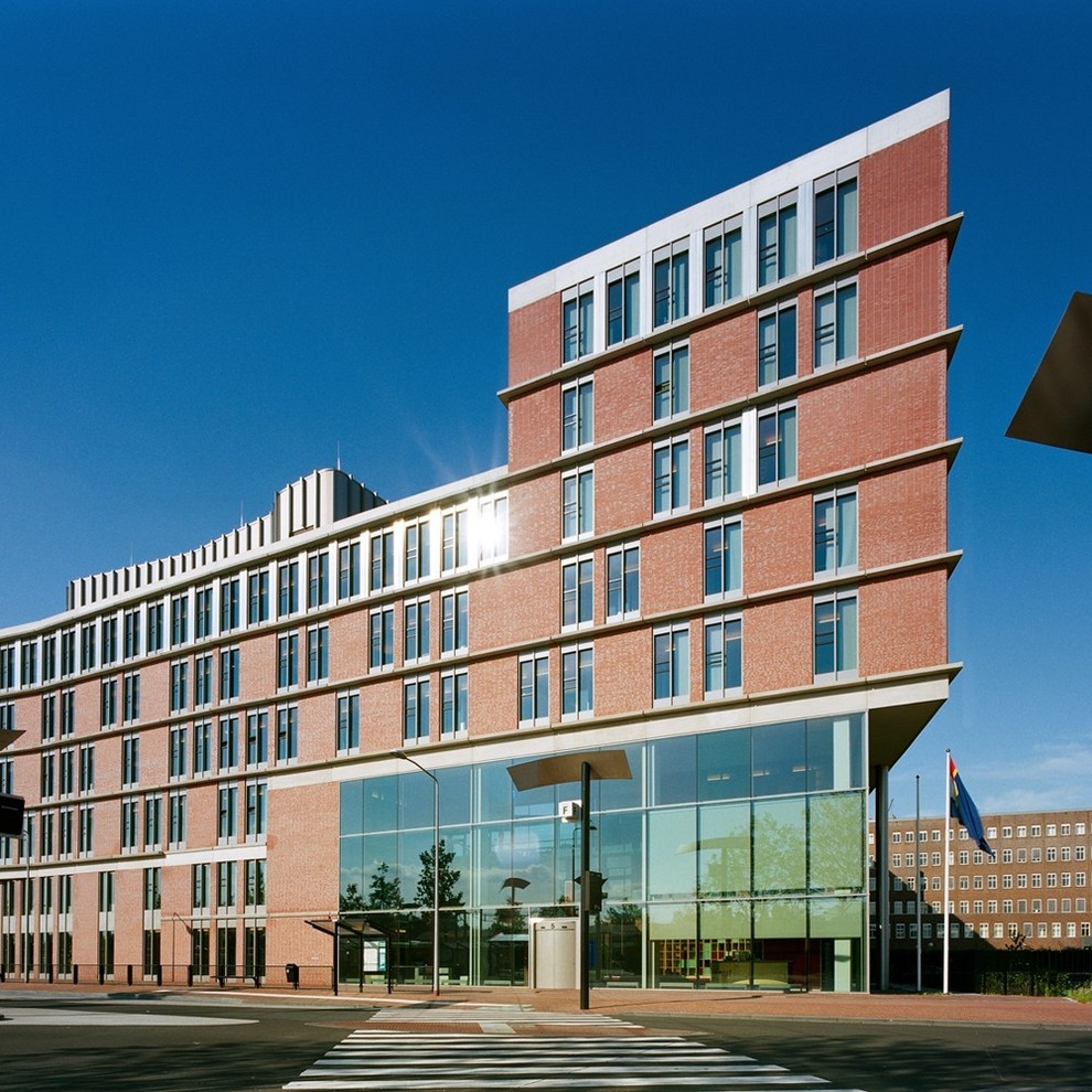 Административные здания из портфолио компании