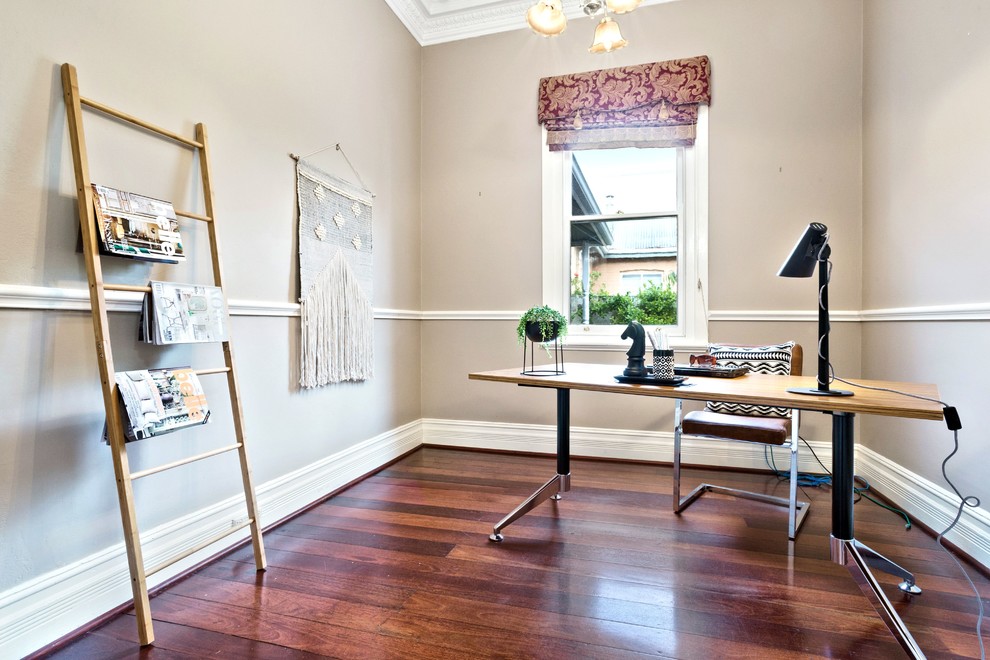 Contemporary home office in Perth.