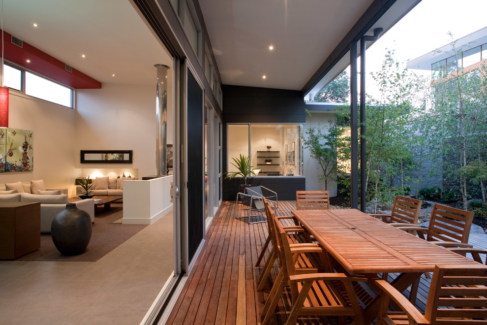 Design ideas for a modern deck in Melbourne.