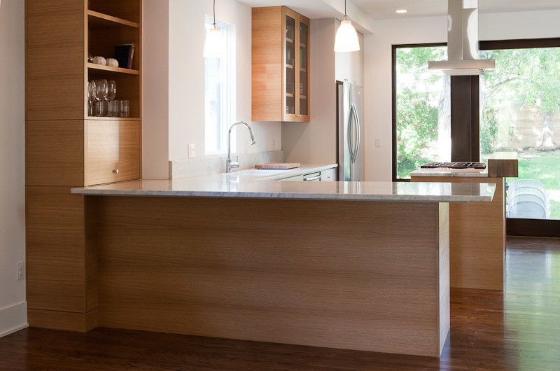 Kitchen - kitchen idea in Denver