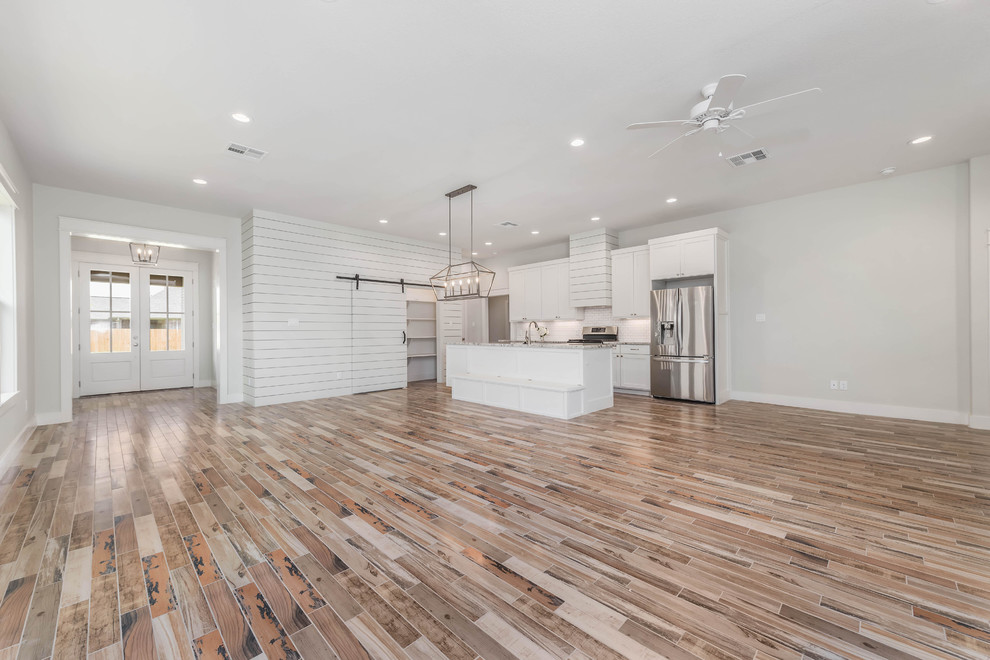 Painted Brick on Peterson Circle