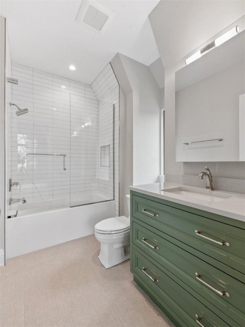 Hill transitional-bathroom