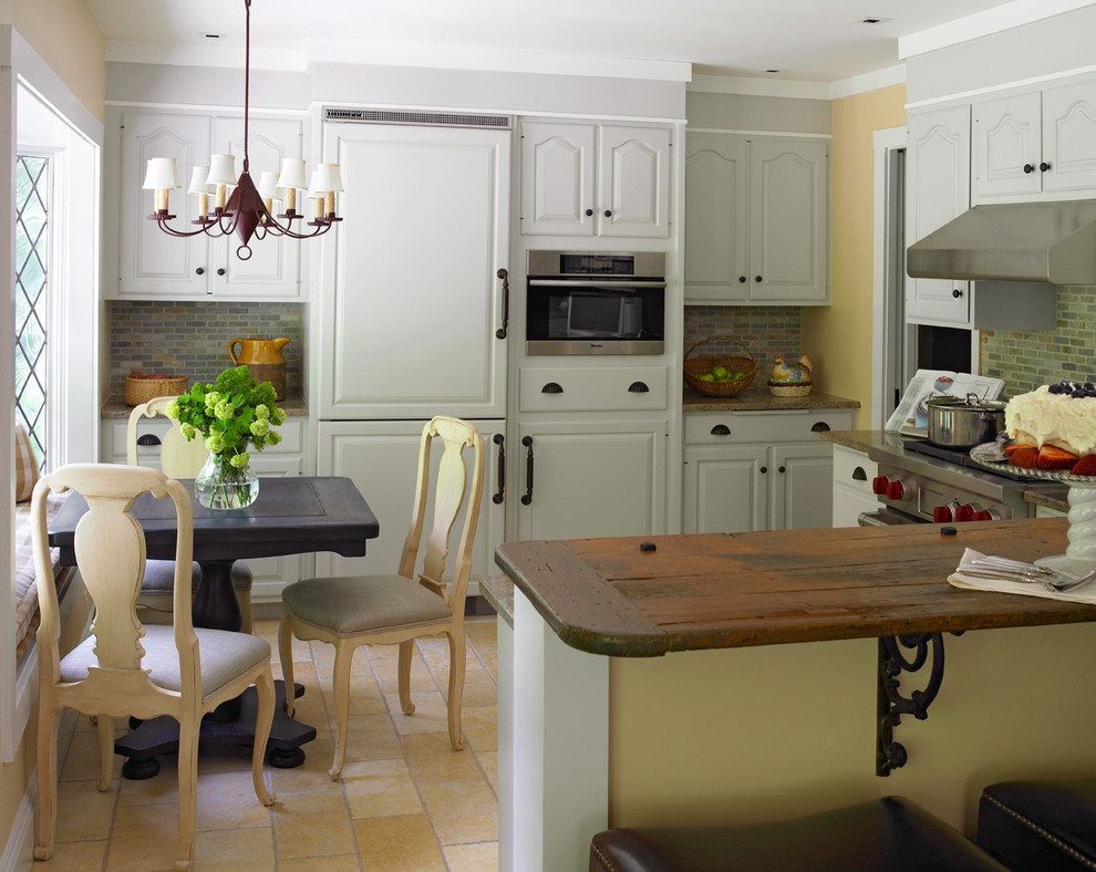Mid-sized country kitchen photo in New York
