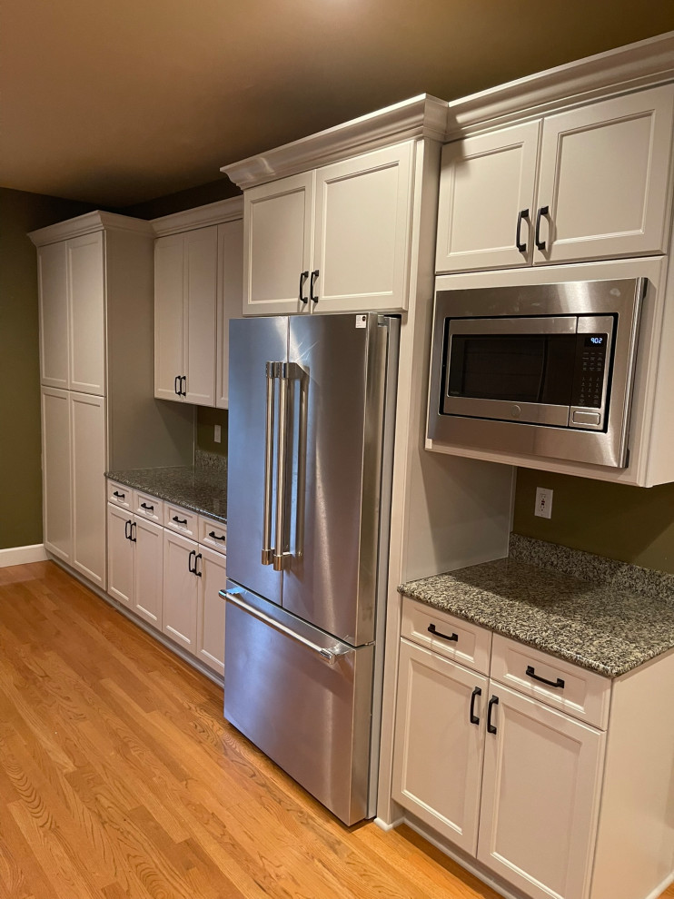 Custom Cabinet Painting & Kitchen Refresh