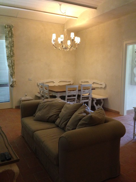CASALE IN TOSCANA lantlig-vardagsrum