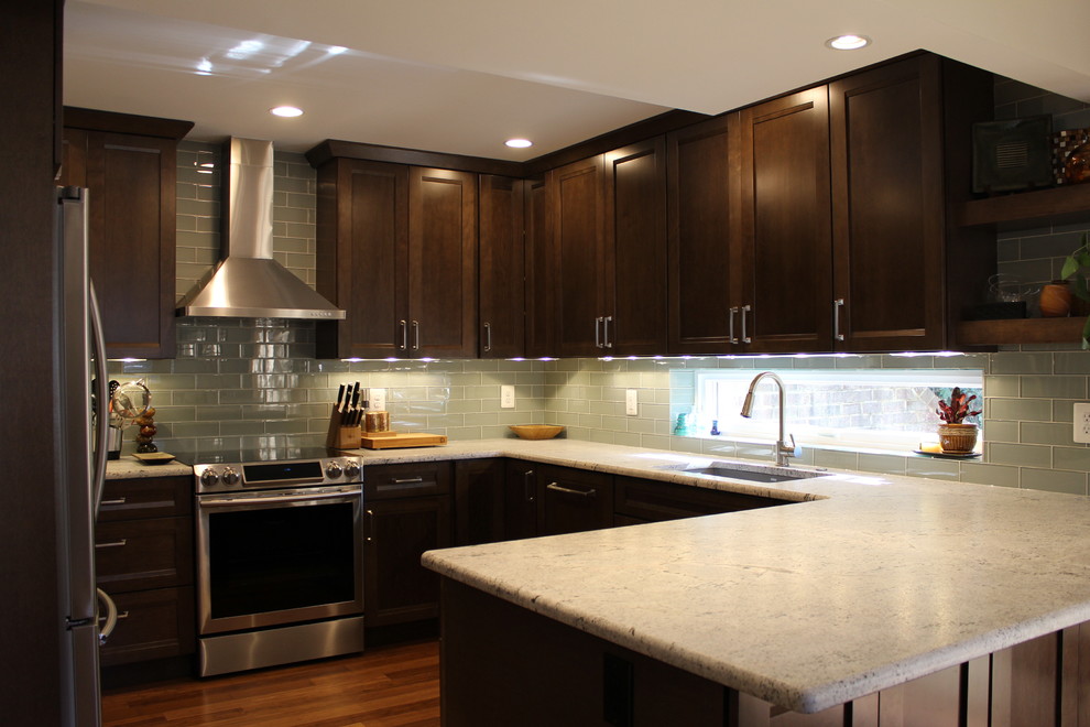 Example of a small transitional kitchen design in DC Metro