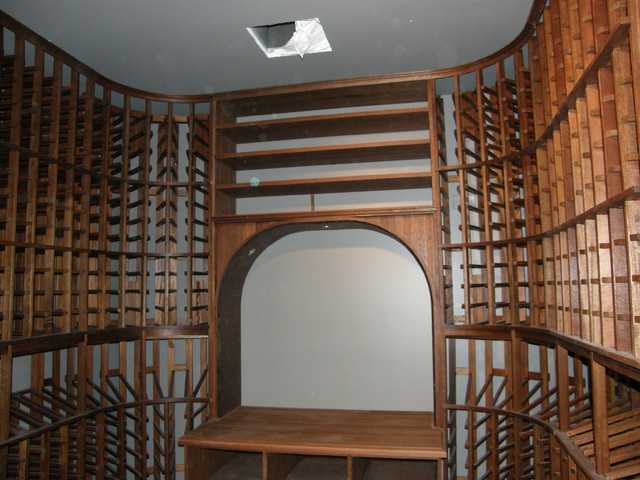custom wine cellar clasico-bodega