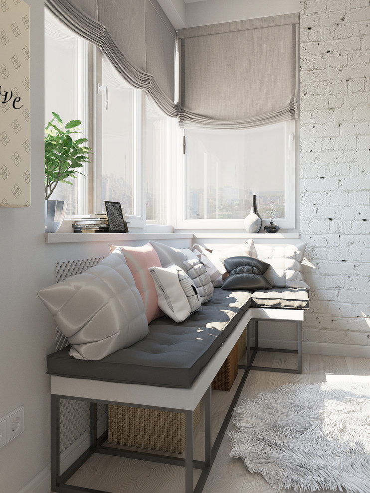 Современная небольшая студия