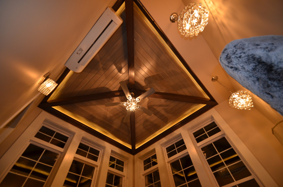 Home design - transitional home design idea