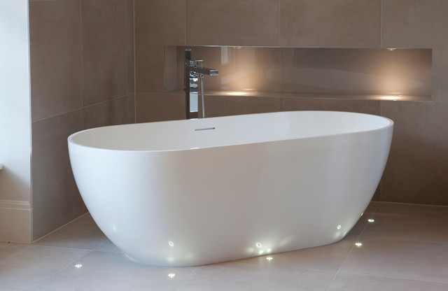 Cobham Home contemporary-bathroom