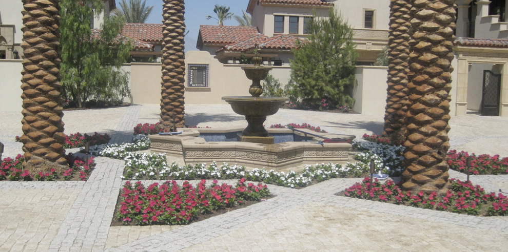 Giallo Fantasia Granite Paver Fountain - Traditional ...