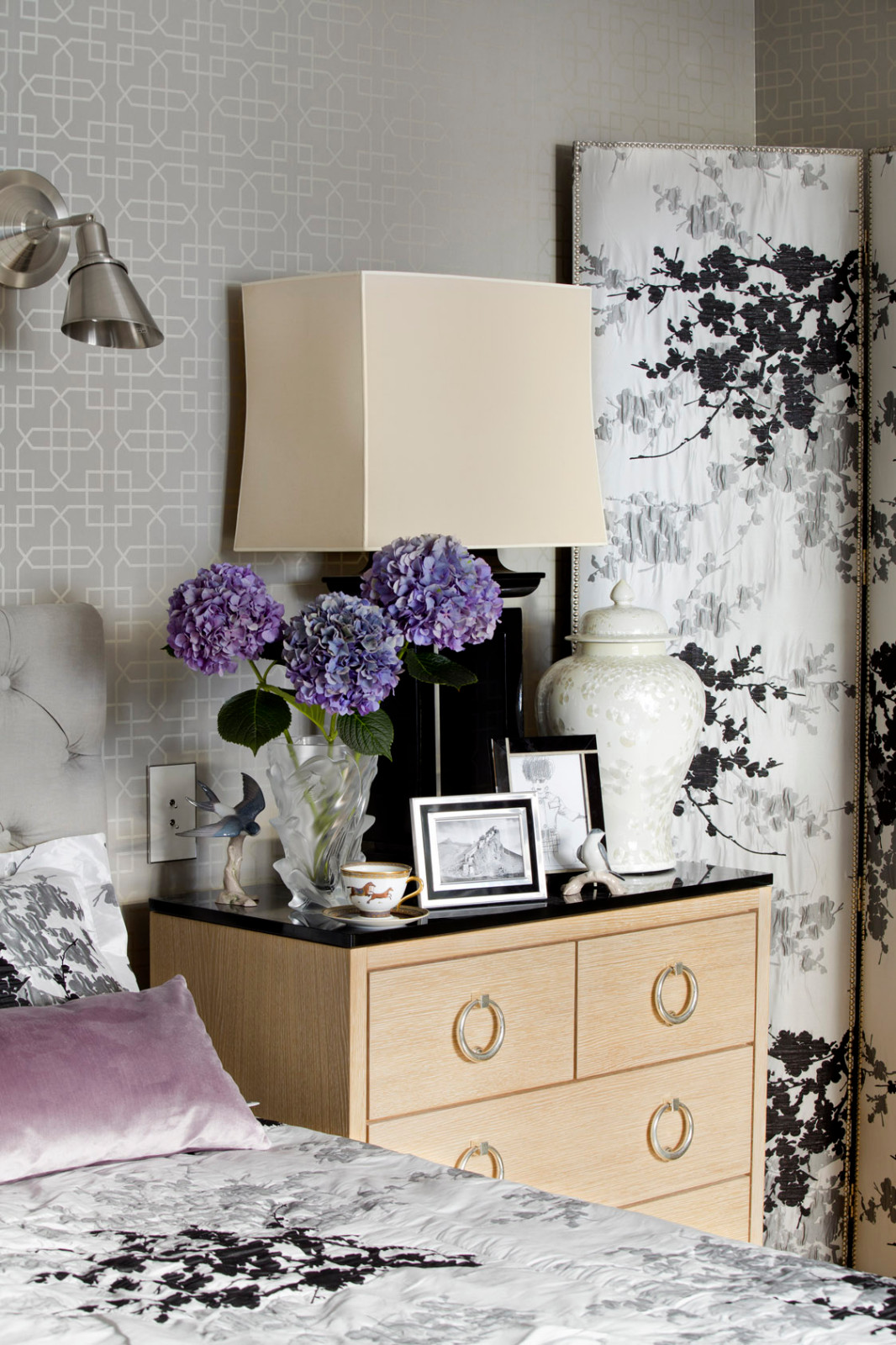 В серой дымке