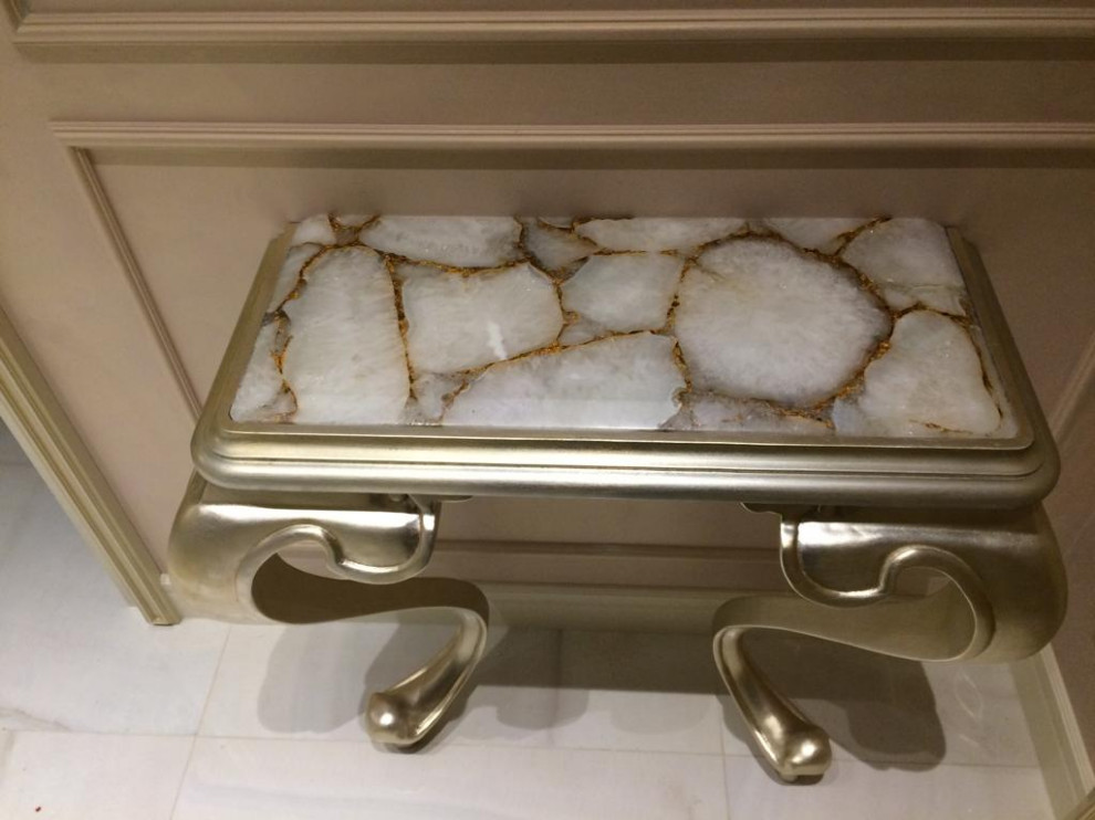 Столешницы из натурального белого Агата с сусальным золотом