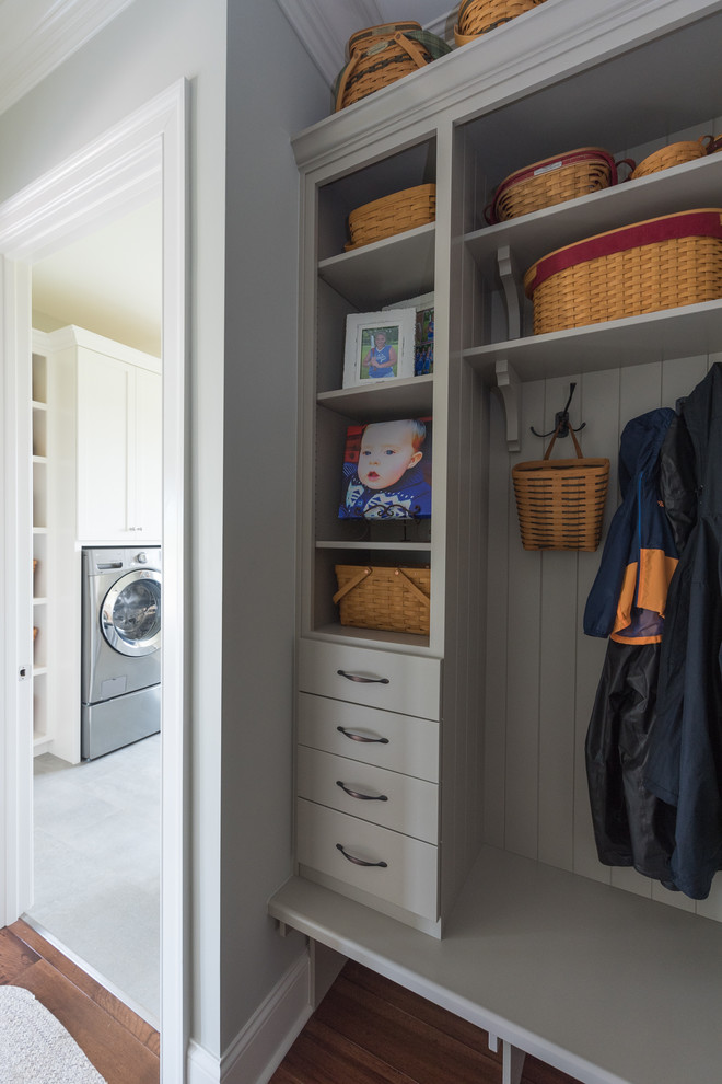 Inspiration for a large transitional home design remodel