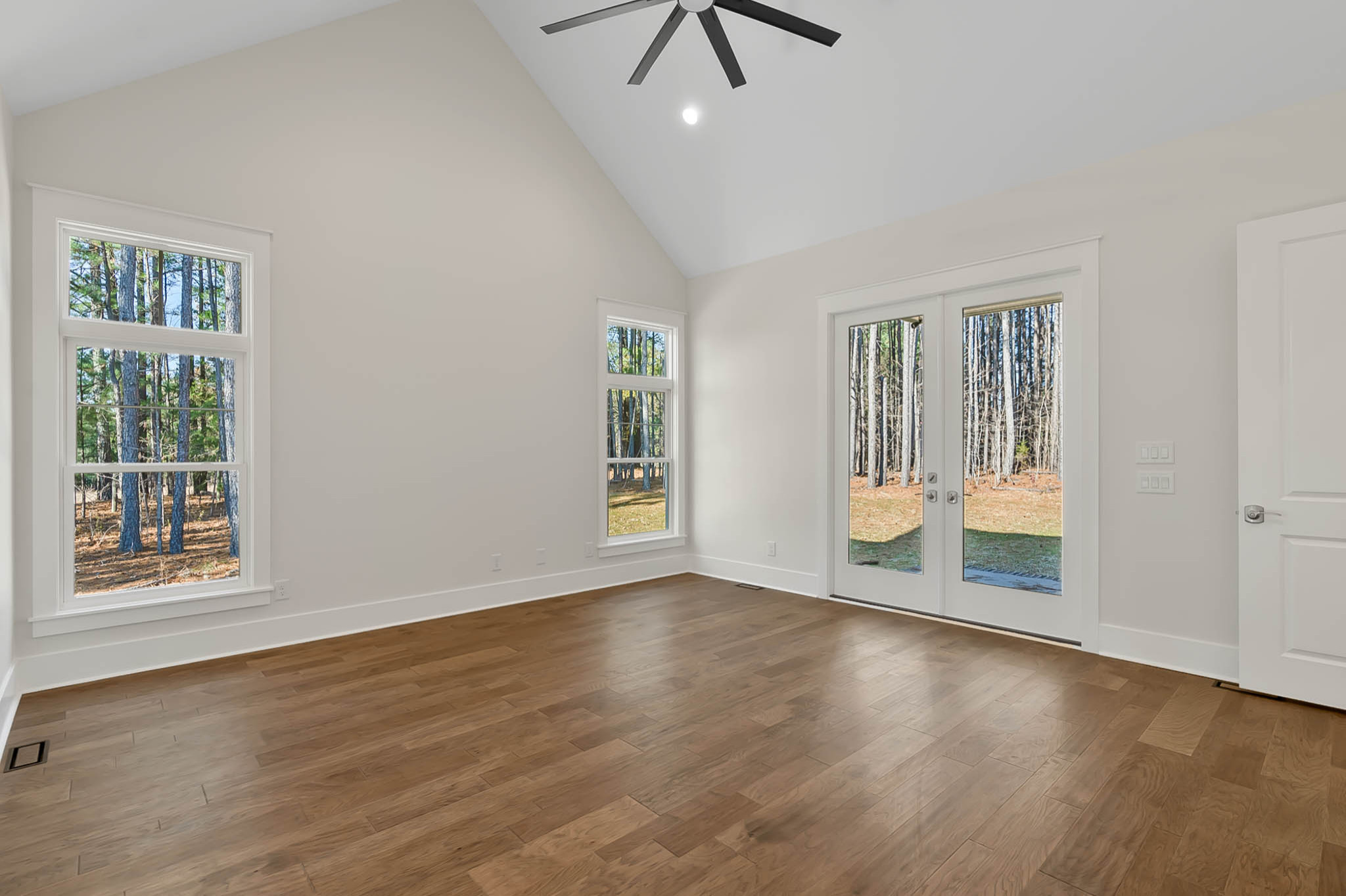 Oyster White Farmhouse