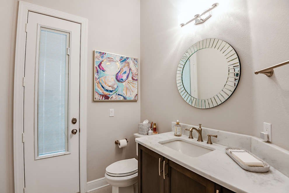 Home design - transitional home design idea in Tampa