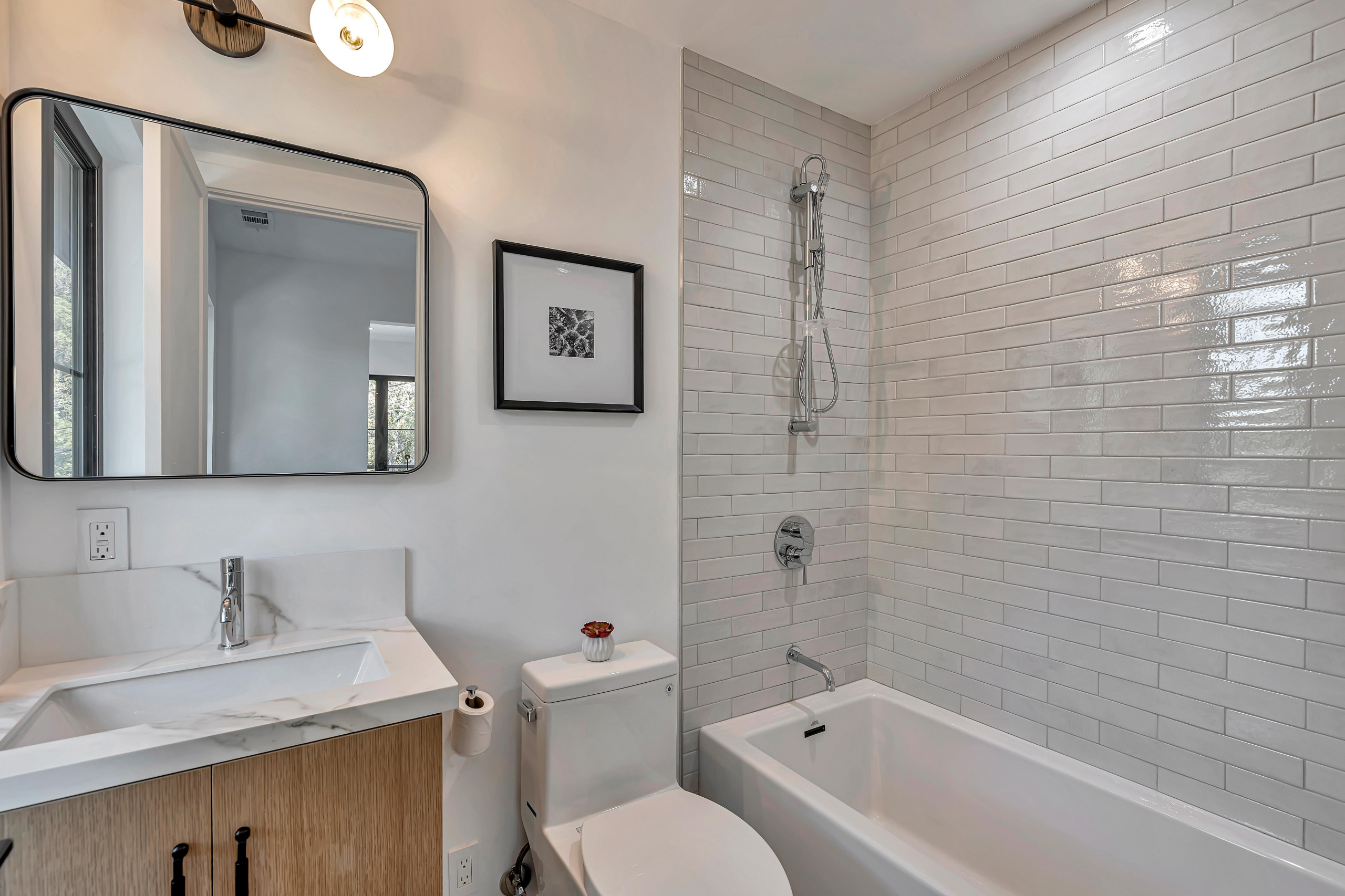 HOME STAGING